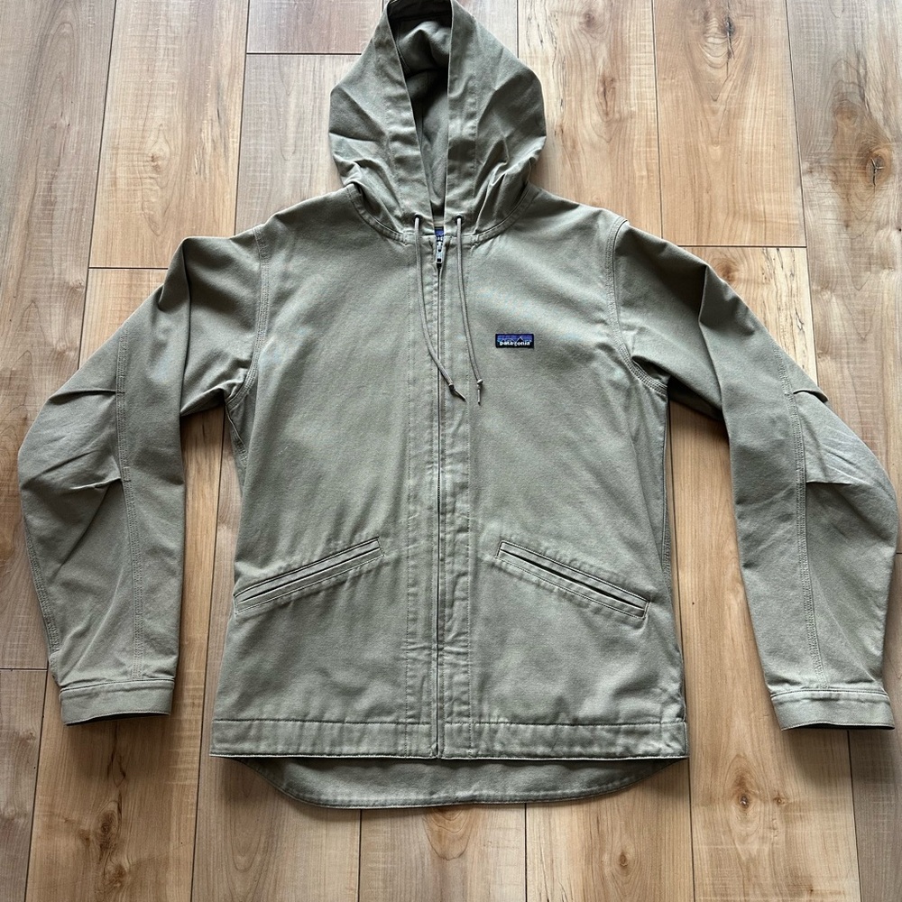 Patagonia Men's Tan canvas Hooded Jacket